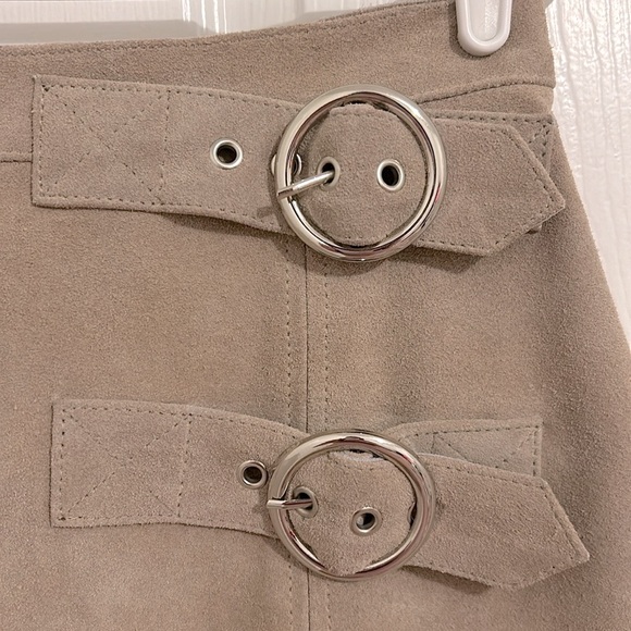 Free People Understated Leather Suede Buckle Mini Skirt NWT Size Medium - Picture 9 of 14